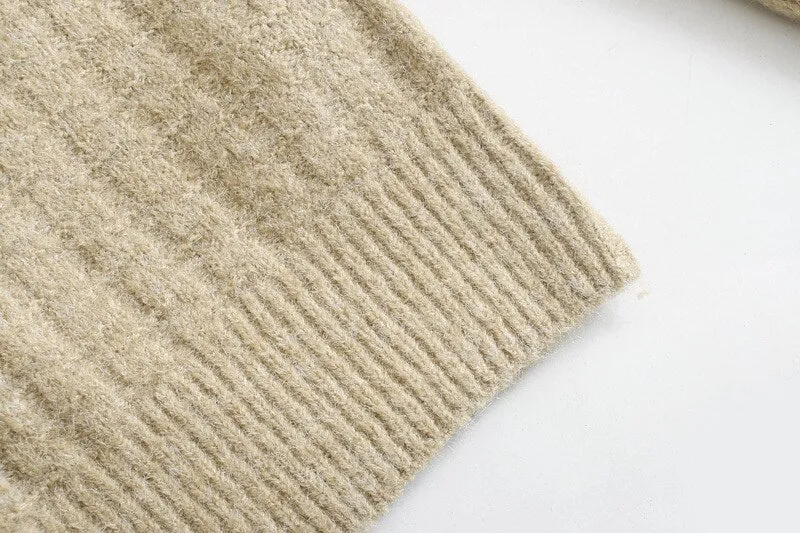 RIBBED TRIM KNITTED SWEATER