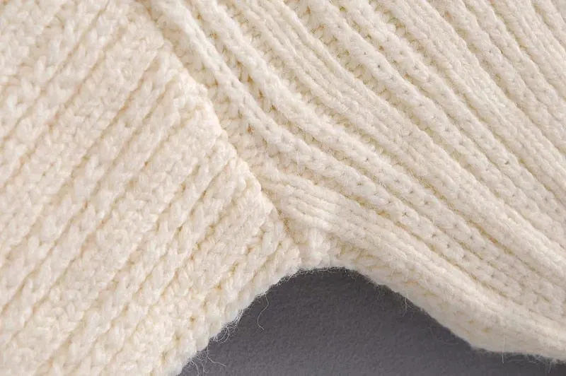 RIBBED TRIMS CABLE-KNIT SWEATER